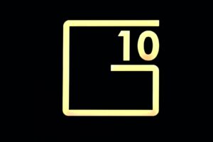 a yellow glowing sign with the number ten